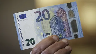 Банкнота евросоюз 20 евро 2015 Франция стоимостью 4250 руб.