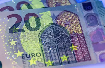Euro Sign png download - 600*600 - Free Transparent 20 Euro Note png  Download. - CleanPNG / KissPNG