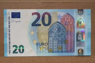 Can you tell the difference between a real and fake €20 note? - Leitrim Live