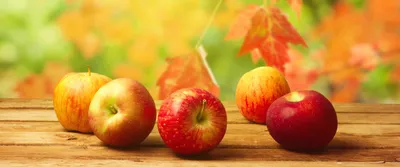 Фон рабочего стола где видно 4К обои, 3440х1440, яблоки, фрукты, еда, осень,  листья, 4K wallpaper, apples, fruit, food, autumn, leaves