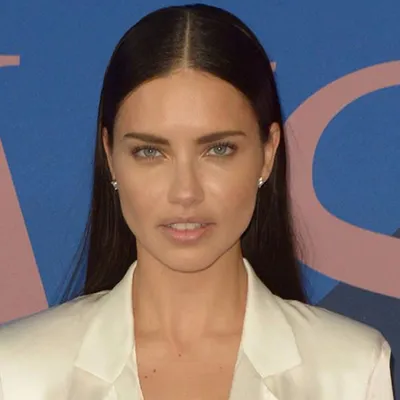 Adriana Lima Posts First Glimpse of Her Newborn Son Cyan—See the Pic |  Glamour UK