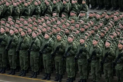 Медведев поддержал увеличение численности армии России — РБК