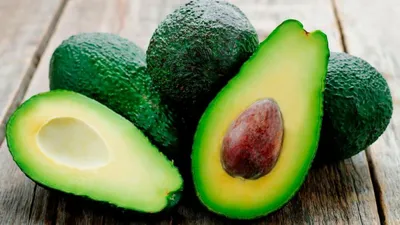 Авокадо: польза и вред, это овощ или фрукт, как есть, как выбрать | РБК  Стиль