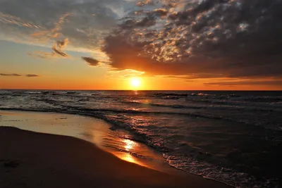 Балтийское море в закатном свете Stock Photo | Adobe Stock