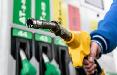 Бензин в Европе дорожает из-за энергокризиса и геополитики - Ведомости