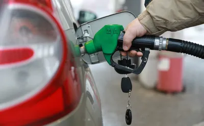 В России заработала новая формула расчета цены бензина — РБК