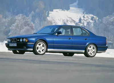 Bmw E34 5series Stock Photo - Download Image Now - BMW, Number 5, Part of a  Series - iStock
