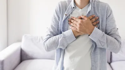Причины боли в груди