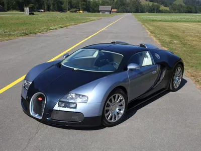 Bugatti Shows Off Supercar Ron's Veyron Grand Sport Vitesse