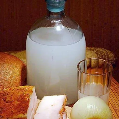 Печать этикетки на бутылку самогона на заказ в Москве и области