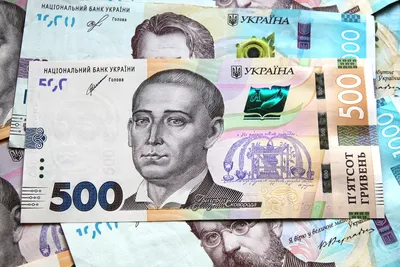 Литву беспокоят белорусы с крупными суммами гривен