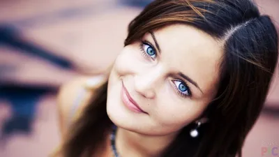 Русые девушки с голубыми глазами - 78 фото