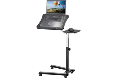 3d визуализация ноутбука с пустым экраном на столе с боке огни на заднем  плане, офисный рабочий стол, столик для ноутбука, рабочий стол фон картинки  и Фото для бесплатной загрузки