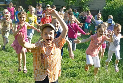 Оформление уголка отряда в детском летнем оздоровительном лагере