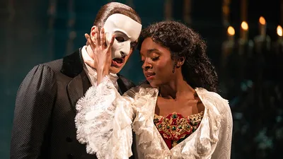 Phantom of the Opera' superfans say goodbye to Broadway's longest-running  show | CNN