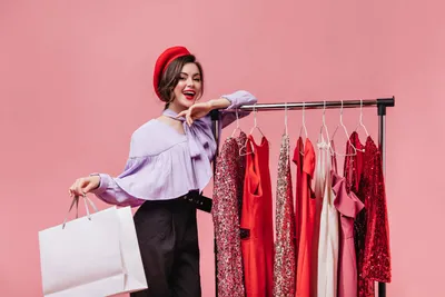 Контент-план для магазина женской одежды: мода, стиль и тренды