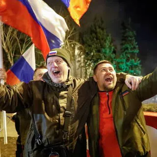 Россия признала ДНР и ЛНР: что думают об этом жители республик, а что —  украинцы