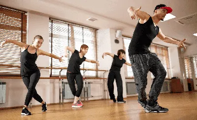 Почему танцы продлевают молодость? Естественные движения, меняющие жизнь |  ALFA ЖИЗНЬ | Дзен