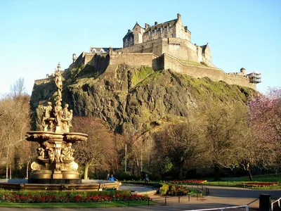 Эдинбургский замок. Описание, фото и видео, оценки и отзывы туристов.  Достопримечательности Эдинбурга, Великобритания.