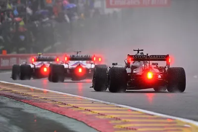 Първият болид Mercedes във F1 на Люис Хамилтън отива на търг
