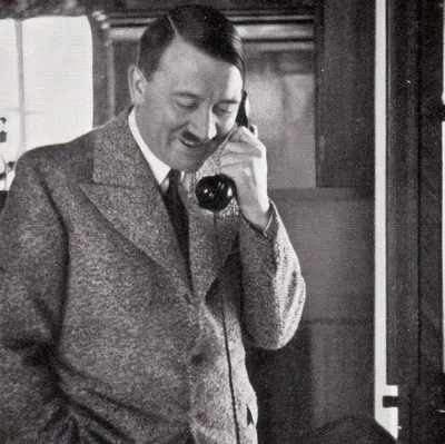 Личный телефон Адольфа Гитлера | Пикабу