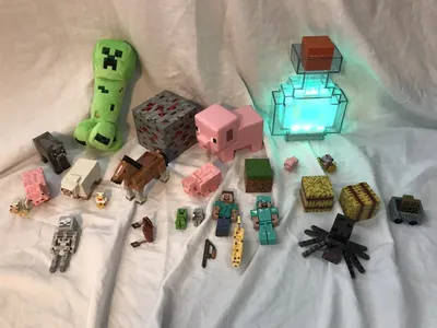 Minecraft Creator Series Party Shades Figure, Collectible Building Toy -  Walmart.com