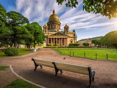 Многострадальный Исаакиевский собор. Как строили символ Петербурга