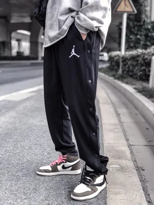 Розпродаж Зимові Чоловічі Кросівки під Nike Air Jordan на меху (42-45  розмір) (ID#1906130616), цена: 1390 ₴, купить на Prom.ua
