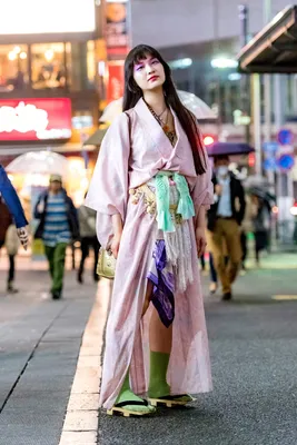 Traditional Geisha Kimono for Women - Japanese Clothing