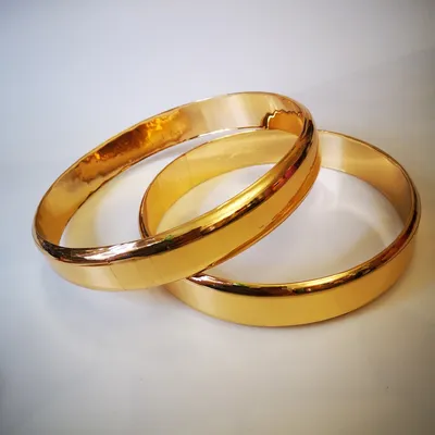 Обручальные кольца на свадьбу должны быть одинаковые или разные -  объяснение | РБК Украина