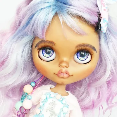 Blythe Dolls Куклы Блайз on Instagram: “💜Ура!!! Обожаю вечер пятницы!💜 .  Виолетта такая красивая!😍Не оторвать взляд от её кристаль… | Куклы блайз,  Куклы, Куколки