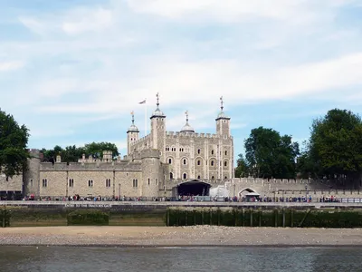 Лондон: билет на выставку Лондонского Тауэра и драгоценностей короны |  GetYourGuide