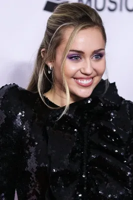 Ростовая фигура Майли Сайрус (Miley Cyrus) 665х1800 мм - купить по выгодной  цене | Магазин шаблонов Принт100