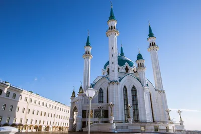 Кавказский Узел | Этикет посещения мечети. Как одеваться и вести себя на  джума