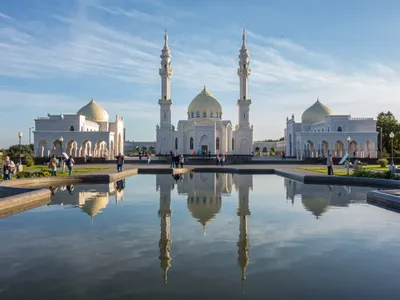 Мечеть \"Гордость мусульман\" в Шали Чечня | Прогулка по самой большой мечети  в Европе: узбекский стиль, камни Сваровски, греческий мрамор | Manikol.  Путешествия всей семьей | Дзен