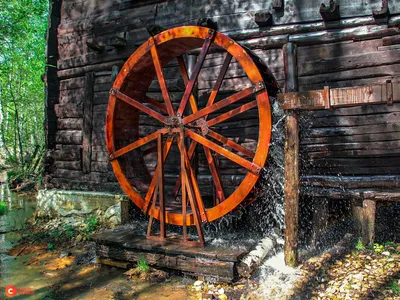 Старая ветряная мельница до сих пор работает в селе на Одесщине