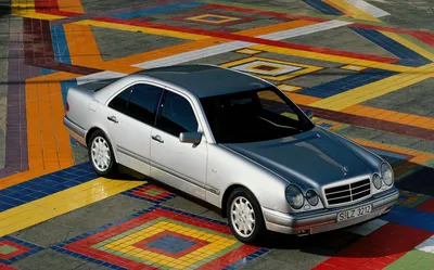 Небольшой фотосет !)) — Mercedes-Benz E-class (W210), 2,4 л, 1997 года |  фотография | DRIVE2
