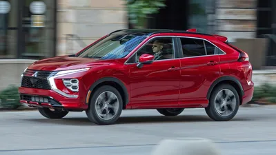 Eclipsed by competitors, 2019 Mitsubishi Eclipse Cross proves substandard