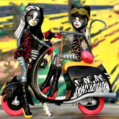 Пурсефона и Мяулодия на скутере– купить в интернет-магазине, цена, заказ  online