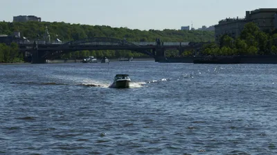 Файл:Москва-река, Братеевский каскадный парк 1.jpg — Википедия