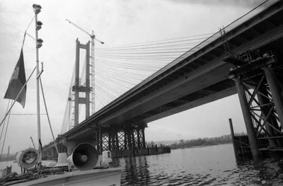 В пробке у Крымского моста встали 1,2 тыс. машин — РБК