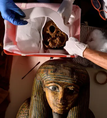Крутая картинка мумия в бинтах, …» — создано в Шедевруме