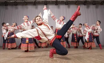 Народные танцы в Москве