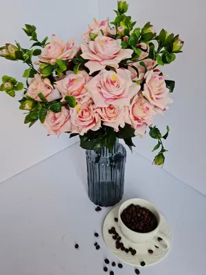 Купить Нежно розовые Розы в красивом букете с бесплатной доставкой по  Москве | Butik-Flowers
