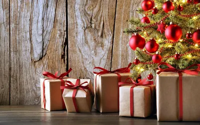 Брутальные новогодние подарки под …» — создано в Шедевруме