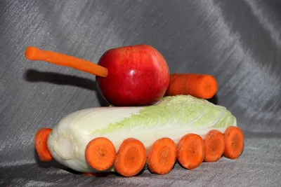 Поделки и Развивашки для детей on Instagram: \"⠀ Поделки из овощей и фруктов  🍏🍎🥒🌽 ⠀ Страничка детских поделок 👉 @podelki_v_detskij_sad\"