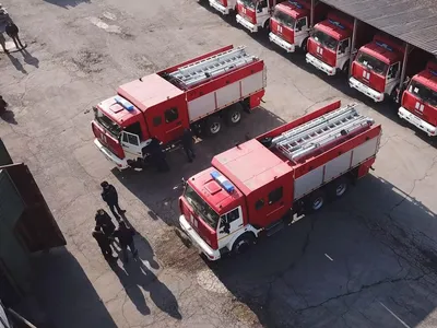 Водители пожарных автомобилей всегда готовы прийти на помощь