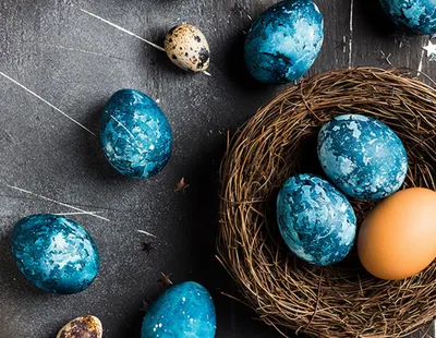 Красивые, необычные яйца на пасху. Крашеные пасхальные яйца. Перламутровые  краски. | Сибирская пташка 🐦 | Дзен