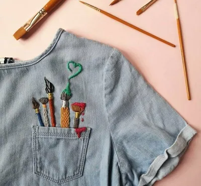 5 идей, как с помощью вышивки из простой футболки сделать стильную вещь |  MIAZAR | Дзен
