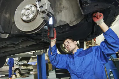 What are the Characteristics of a Good Auto Repair Mechanic? | by Sumeet  Khanna | Medium